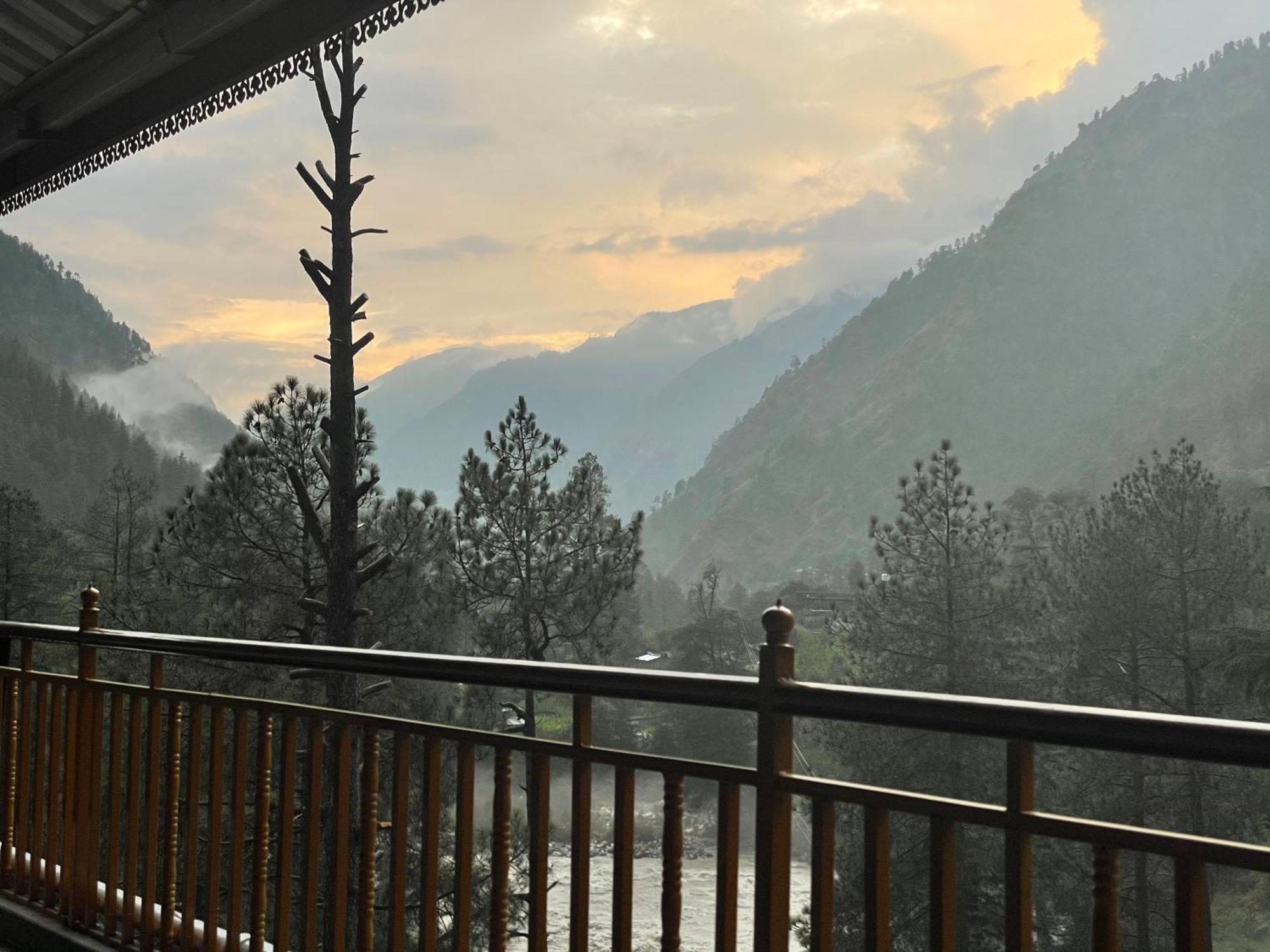 Highland Spirit 2 Hotell Kasol Exteriör bild